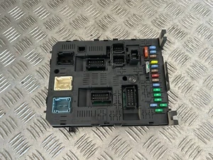 Boitier BSI - PEUGEOT 308 I (1) 1.6L HDI 93CV - Sans référence - Picture 1 of 3