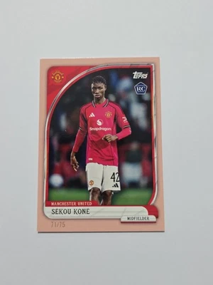 2025/26 Topps Manchester United Collector Tin Sekou Kone Rose /75 #71  - Image 1 of 2