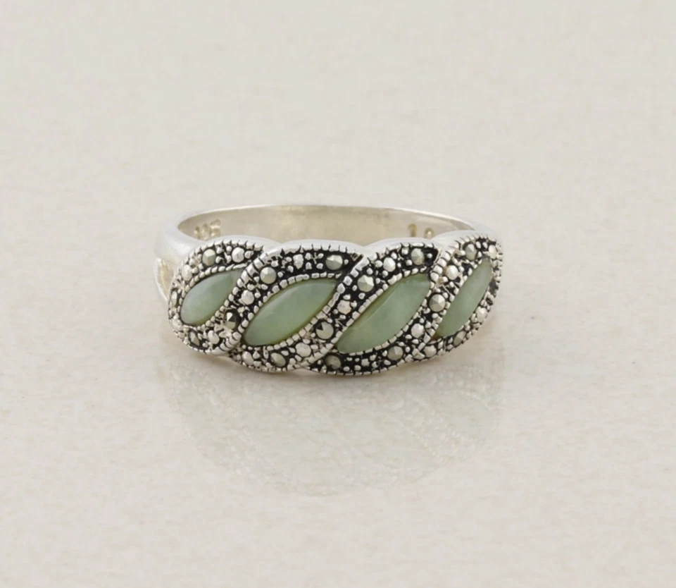 Sterling Silver Jade & Marcasite Band Ring Vintage Avon Size 10 - Image 1 of 4