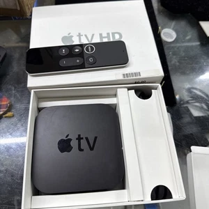 Apple TV 4th Generation 32GB HD Media Streamer Black MR912LL/A Mint In Box - Picture 1 of 7