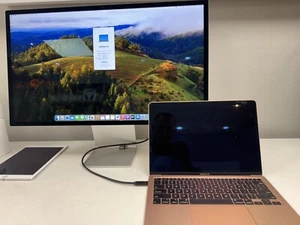 Apple MacBook Air 13.3" (256GB SSD, Intel Core i3 10th Gen., 1.10 GHz, 8GB)... - Picture 1 of 4