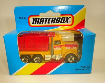 Matchbox Superfast Nr. 23E Peterbilt Tipper Truck gelb & rot "Pace" top in Box - Bild 1 von 4