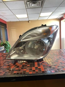 2007 Dodge Sprinter 3500 Driver side/left headlight - Picture 1 of 5