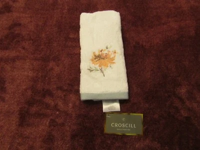 Toalla Croscill Liana 11x18" Multicolor Bordado Floral 100% Algodón Punta de Dedo Foto 1 de 4