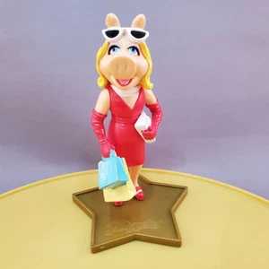 Muppets Miss Piggy Power Shopper Figur aus Muppets Take Hollywood Serie 4" - Bild 1 von 4