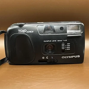 Olympus Trip Junior Camera 35mm Point & Shoot w/Built-in Flash Black TESTED - Picture 1 of 9