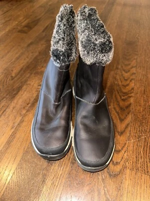 Bota impermeable Chaco Borealis Mid para mujer, negra, 11 m Foto 1 de 4