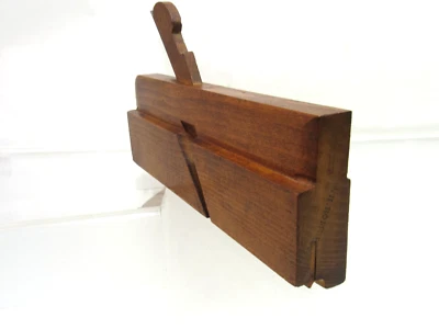 R SUPERB 3/8" SIDE BEAD MOLDING PLANE MARKED SHIVERICK  T0000 - Image 1 of 4