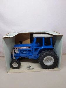 1/12 Ertl Farm Toy Ford TW5 Tractor With Box #3 - Picture 1 of 5