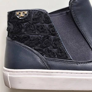 Womens Tory Burch Shoes Embellished Round Toe Sneakers Slip On Blue 8.5 High Top - Picture 1 of 15