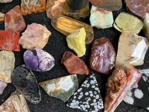 Z~ Slabs and Slabettes Cab Blanks 2,5 libbre - Foto 1 di 12