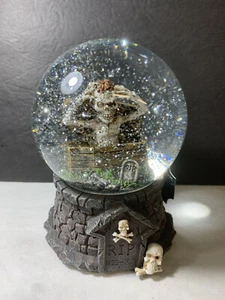 Skeleton Skull Bones Halloween Water Snow Globe Music Box - Picture 1 of 12