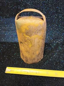ANTIQUE PRIMITIVE COUNTRY FARM COW DINNER BELL RUSTIC HOME DECOR SIGNED " M" - Picture 1 of 4