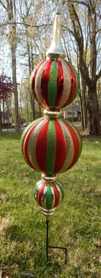 Gold/Red/Green Glittery Jumbo Finial Yard Ornament Stake Non-Lit Nice 30 In Tall - Image 1 of 4