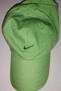 Gorra Nike Swoosh verde menta ajuste de gancho y bucle usada peso ligero  - Imagen 1 de 4