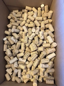¡Lote de 300+ corchos de vino para manualidades o decoración! ¡Precio a vender! - Imagen 1 de 1