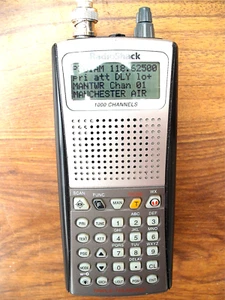 Radio Shack PRO 97 1000 channel triple trunking scanner c/w manual chargeraerial - Zdjęcie 1 z 7
