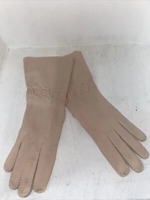 Vintage Women's Light Pink Driving Fashion Gloves Size 7 French Knots Decor - Image 1 of 4