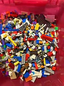 LEGO bulk lot 5 lbs | BONUS "FLASH" MINIFIG!!!!! | PICS ARE OF ACTUAL LOT - L105 - Picture 1 of 6