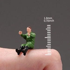 Painted Military Driver Truck Male Miniature 1:64 Figures Toys Cars Model Scene - Picture 1 of 4