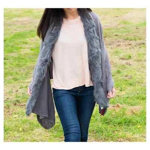 Womens Faux Fur Warm Winter Knitted Poncho Cardigan Cloak Shawl Cape Coat Jacket - Picture 1 of 12