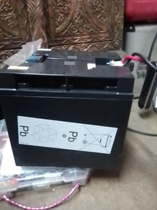APC Genuine RBC 24 V 7 Ah( 12V+12V- Spaired ) Sealed,lead- Acid Battery - Picture 1 of 2