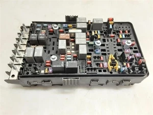 Jeep JL Wrangler Fuse Box Power Module 68370551AB 2019-2020 128199 - Picture 1 of 7