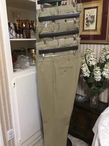 4 Stück schöne Dockers D3 D2 klassische Passform Chino Freizeithosen für Herren beige 40 x 30 - Bild 1 von 15