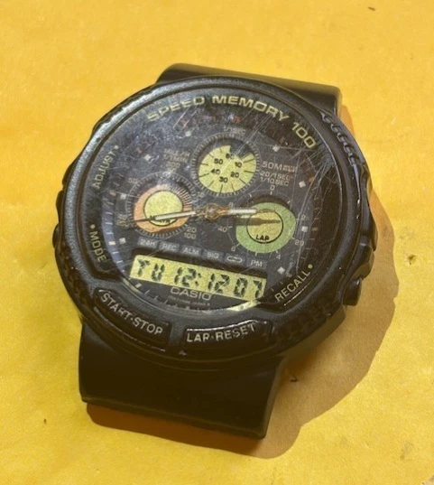 Orologio Vintage Casio Speed Memory 100 (384) Analogico-Digitale parzialmente funzionante - Immagine 1 di 4
