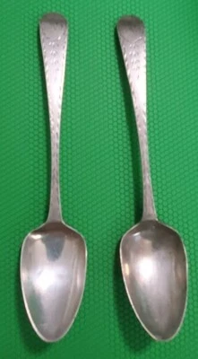 Par de cucharas de plata para monedas coloniales Daniel Dupuy Philadelphia, PA monograma + Foto 1 de 4