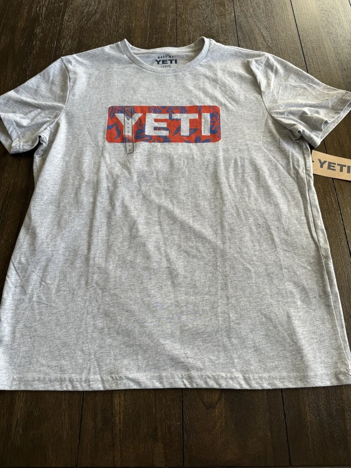 Yeti Men's Flip Logo Badge T-shirt Large Heather Gray With Tags