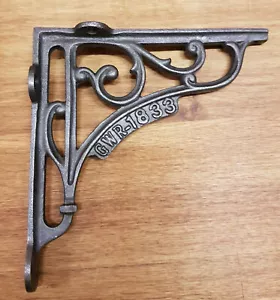 A Pair of Cast Iron GWR 1833 Shelf Bracket 5" x 5" Railway / Vintage / Retro - Picture 1 of 3