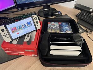 Nintendo Switch OLED (White) - Great Condition