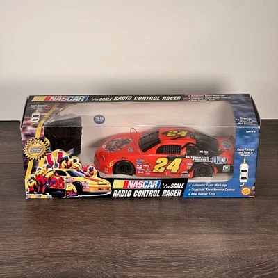 1997 Jeff Gordon #24 JURASSIC PARK 1/24 controle de rádio controle remoto carro corrida por ToyBiz - Imagem 1 de 4