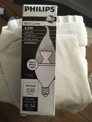 1 Philips  120V-END-BA13 E12 4.5W-2700K-DIMMABLE CANDLE  LED Bulb - Image 1 of 4