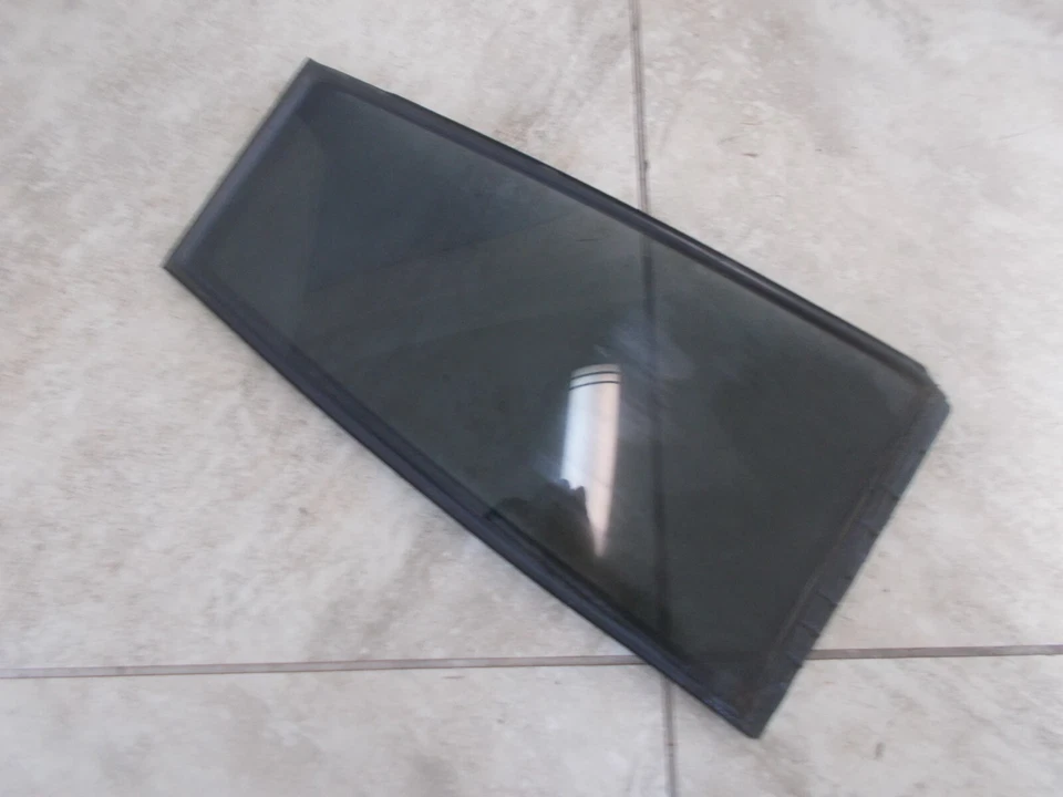 Puerta trasera de paso derecho de vidrio para ventana fija Toyota Highlander 02 03 04 usada OEM Foto 1 de 1