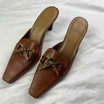 Tacones de gatito con hebilla de cinta de cuero marrón Coquette Danelle de diseñador vintage 7,5 Foto 1 de 4