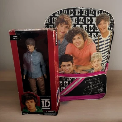 Muñeca y mochila Liam One Direction de colección 1D bolsa hinchada muñeca en caja leer Foto 1 de 4