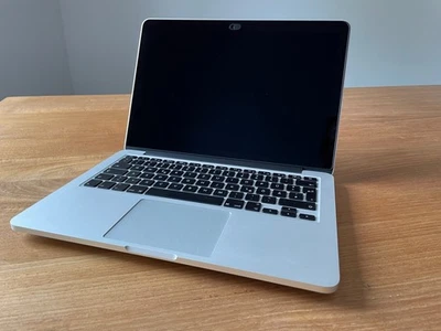 Apple MacBook Pro 13" Retina Late 2013 (ME864) ME864D/A OS X Neupreis € 1.499,00 - Bild 1 von 4