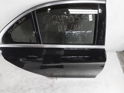 Задняя правая пассажирская дверь 2015-2021 Mercedes-Benz C300 - черная 205-730-02-05-64 - Изображение 1 из 4