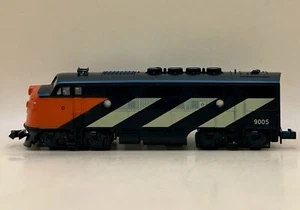 NIB Vintage N Kato 176-188 EMD F3A Ph. 2 Canadian National Locomotive CN #9005 - Picture 1 of 14