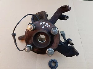 Ford Focus MK1 98-05 Driver Side Front Wheel Hub ABS Type - Picture 1 of 12