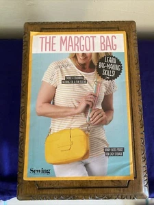 Bandolera Simply Sewing Pattern The Margot Bag bolsillo frontal abierta pero sin cortar - Imagen 1 de 1