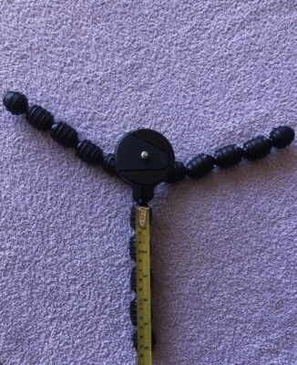 Vivitar 10" rubberized Spider Tripod! Brand New! Sealed! - Image 1 of 4