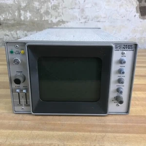 Tektronix 1420 NTSC Vectorscope Analog Waveform Monitor (TESTED WORKS) - Picture 1 of 8