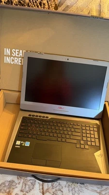 ASUS G752 17.3in Gaming Laptop i7 3.5Ghz 32GB 1TB SSD Backlit DVD GTX 970 WIN 11 - Image 1 of 4