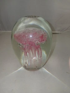 Art Glass Paperweight -- Pink With Bubbles Jellyfish - Picture 1 of 11
