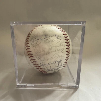 (30) 1959 Milwaukee Braves Team-Signed Baseball-Aaron, Herman, Mathews Beckett - Image 1 of 4