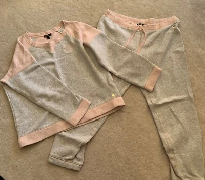 Juicy Couture Women’s Junior Girls Gray Pink Fleece Pajamas Set Top Bottom Sz XL - Image 1 of 4
