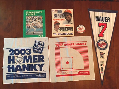 MN Twins Collectibles: 1978 Yearbook, 1978 Program, and 2003 + 2004 Homer Hanky - Image 1 of 4
